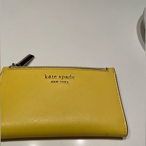 Small slim bifold wallet